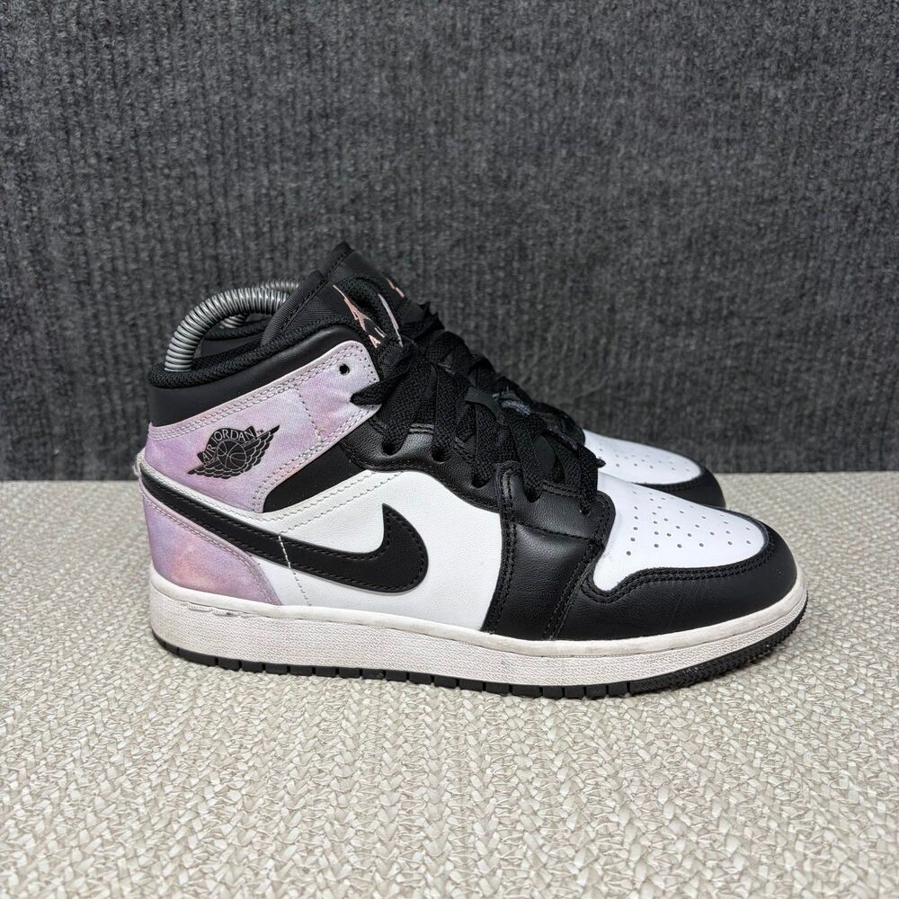 Nike Air Jordan 1 Mid SE Zen Master Black Bleached Coral Women 6 4.5Y DM6216-001